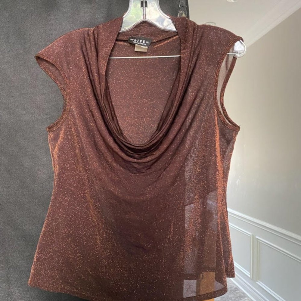 LADIES  TOP " RIPE"   SIZE  L